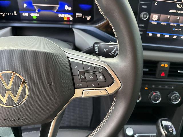 Photo of 2022 Kings Red Metallic Volkswagen Taos