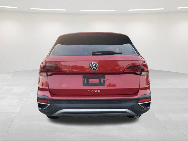 Photo of 2022 Kings Red Metallic Volkswagen Taos