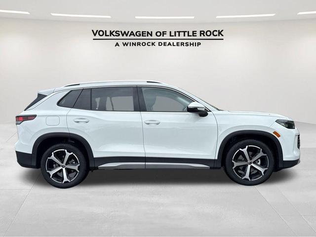 Photo of 2025 Pure White Volkswagen Tiguan