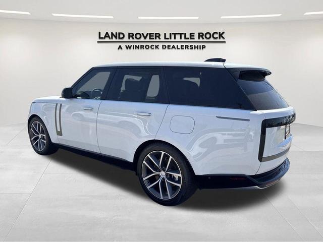 Photo of 2025 White Land Rover Range Rover