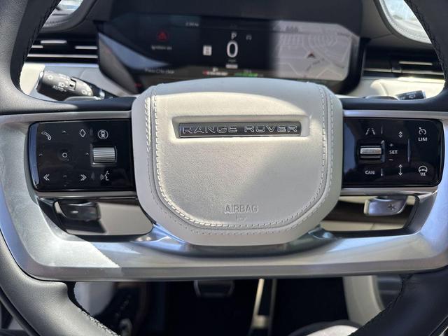Photo of 2025 White Land Rover Range Rover