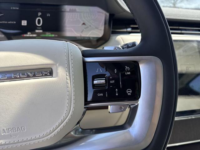 Photo of 2025 White Land Rover Range Rover