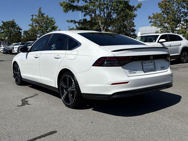 Photo of 2024 Platinum White Pearl Honda Accord Hybrid
