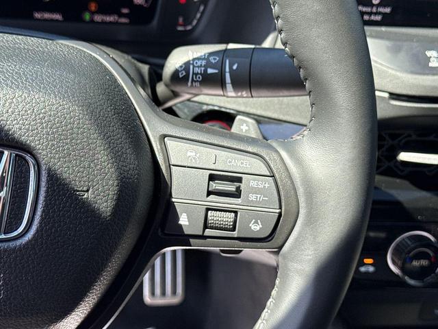 Photo of 2024 Platinum White Pearl Honda Accord Hybrid
