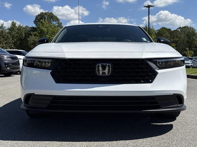 Photo of 2024 Platinum White Pearl Honda Accord Hybrid