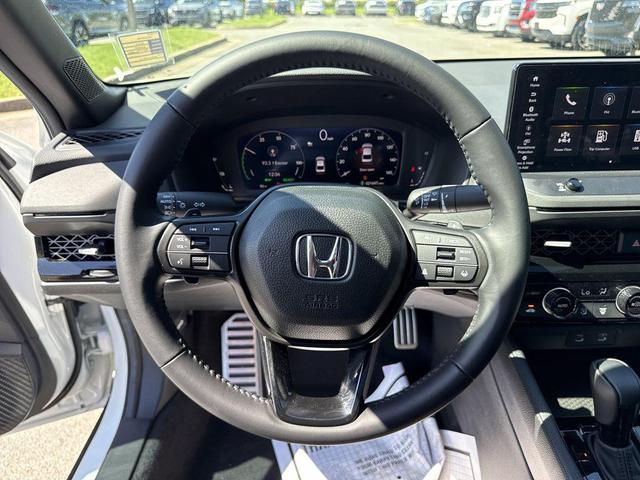 Photo of 2024 Platinum White Pearl Honda Accord Hybrid