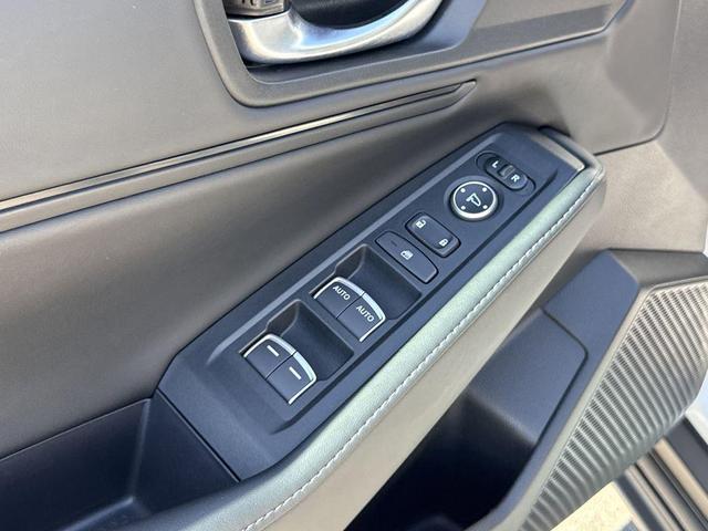 Photo of 2024 Platinum White Pearl Honda Accord Hybrid