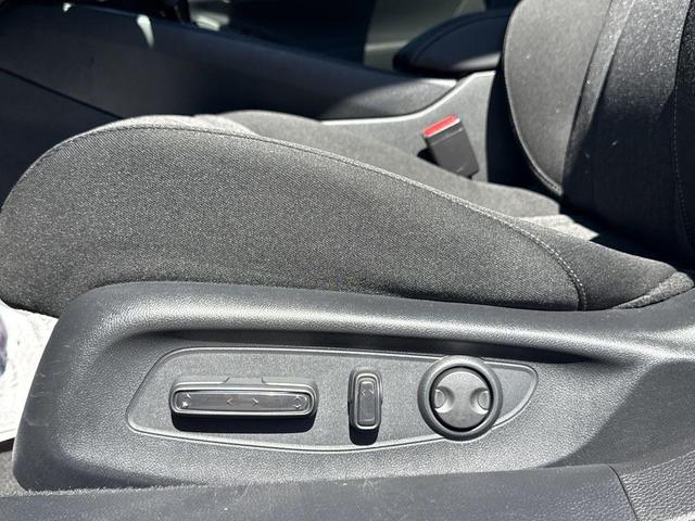 Photo of 2024 Platinum White Pearl Honda Accord Hybrid