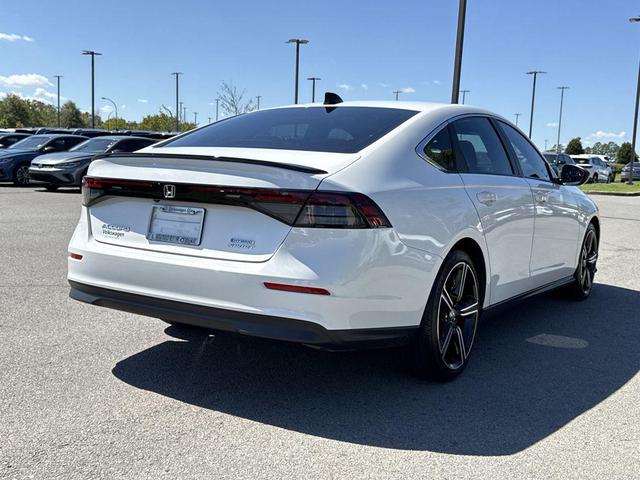 Photo of 2024 Platinum White Pearl Honda Accord Hybrid