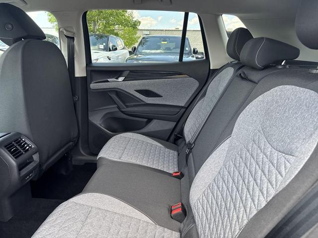 Photo of 2025 Platinum Volkswagen Tiguan