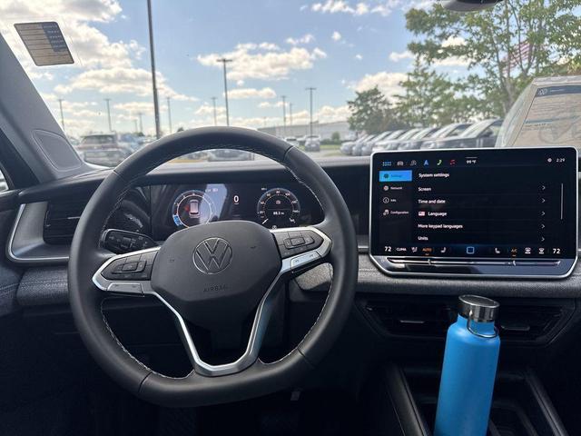 Photo of 2025 Platinum Volkswagen Tiguan