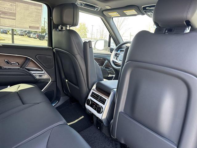 Photo of 2025 Gray Land Rover Range Rover
