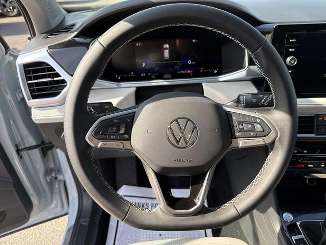 Photo of 2025 Gray Volkswagen Taos