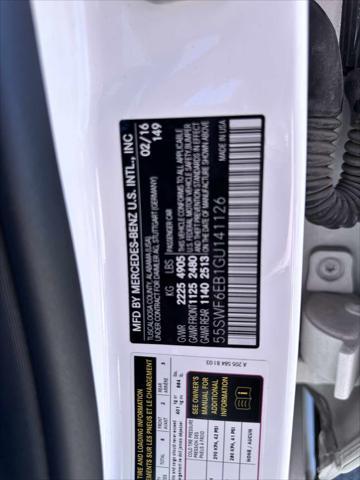 Photo of 2016 Polar White Mercedes-Benz C-Class