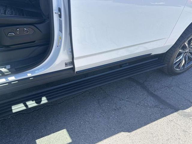 Photo of 2022 Crystal White Tricoat Cadillac Escalade ESV