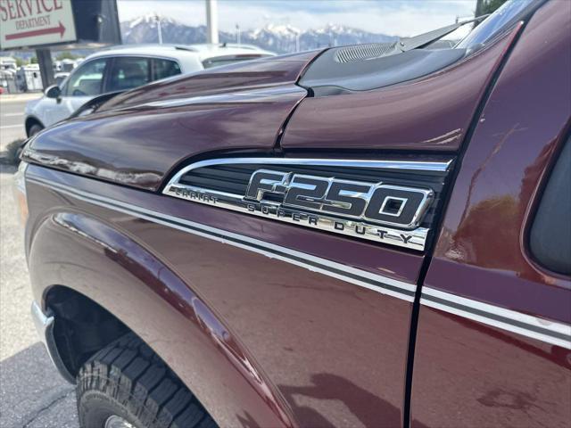 Photo of 2016 Bronze Fire Metallic Ford F-250