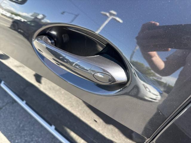 Photo of 2023 Dark Graphite Metallic BMW X5