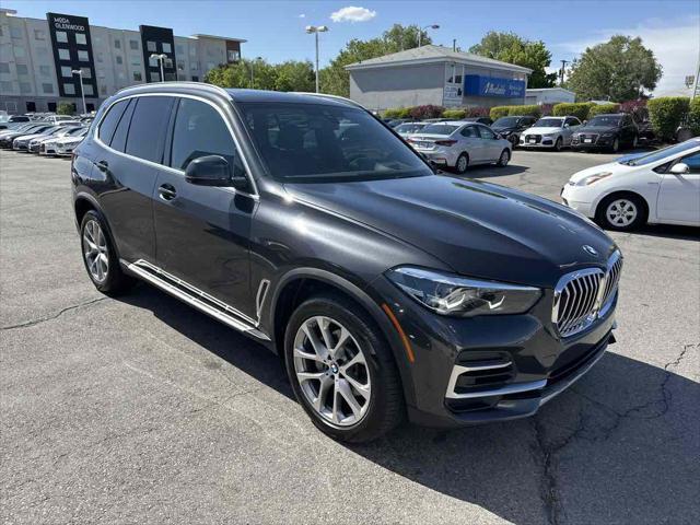 Photo of 2023 Dark Graphite Metallic BMW X5