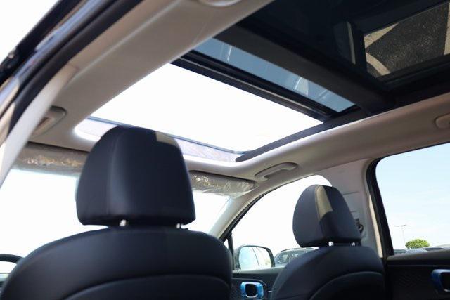 Photo of 2025 Panthera Metal Kia Sorento