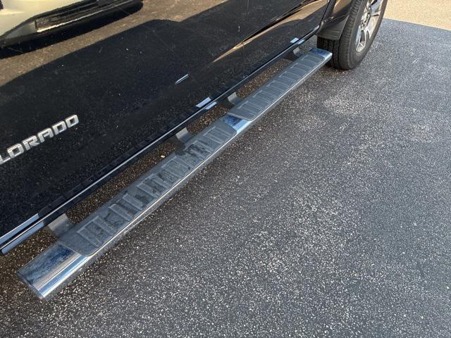 Photo of 2016 Black Chevrolet Colorado