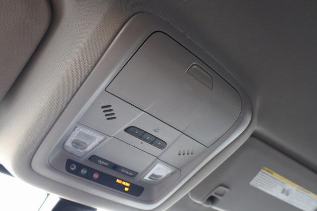 Photo of 2019 Summit White GMC Acadia