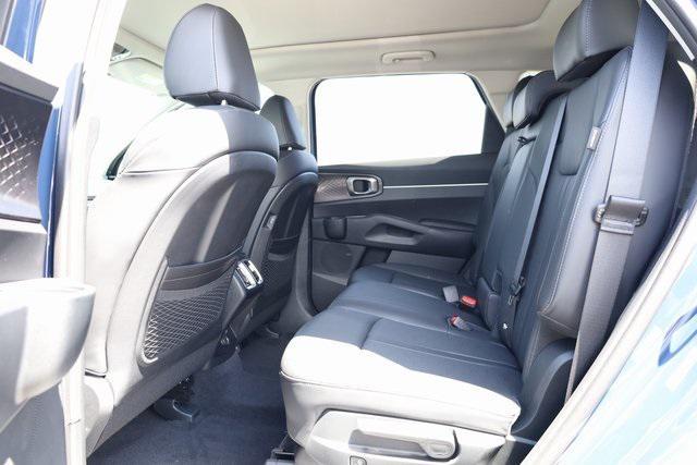 Photo of 2025 Midnight Lake Blue Kia Sorento