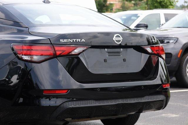 Photo of 2023 Super Black Nissan Sentra