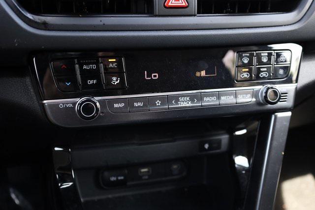 Photo of 2024 Gravity Gray Kia Seltos