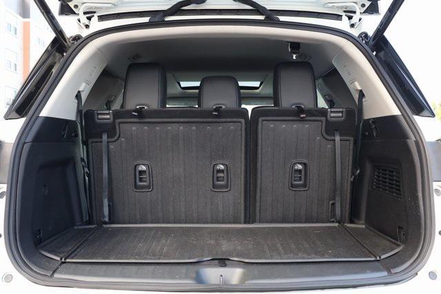 Photo of 2024 Pearl White Tricoat Nissan Pathfinder