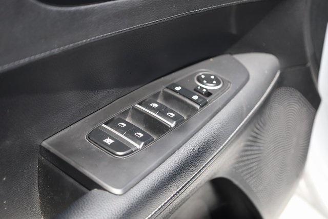 Photo of 2022 Snow White Pearl Kia Forte