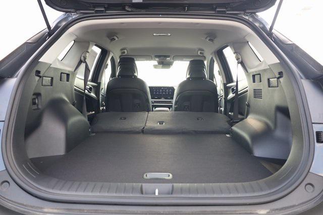 Photo of 2025 Fusion Black Kia Sportage Hybrid