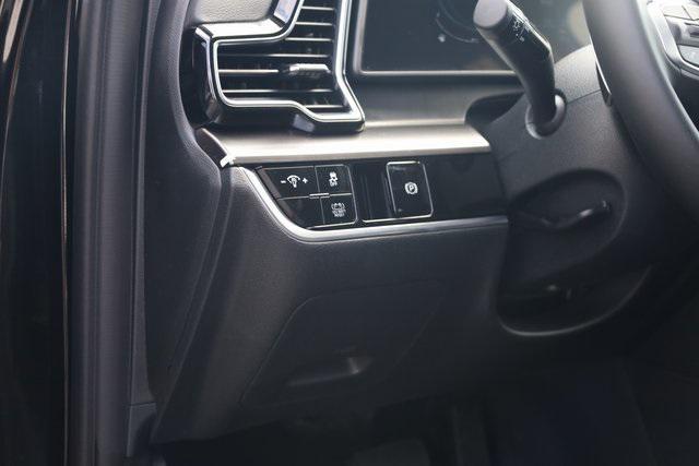 Photo of 2025 Fusion Black Kia Sportage Hybrid
