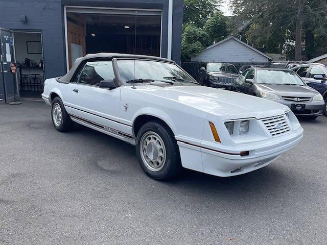 1984 Ford Mustang