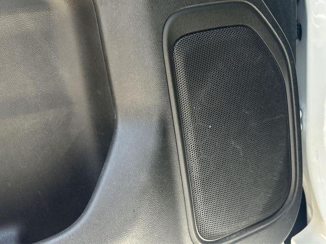 Photo of 2021 Summit White GMC Sierra 1500