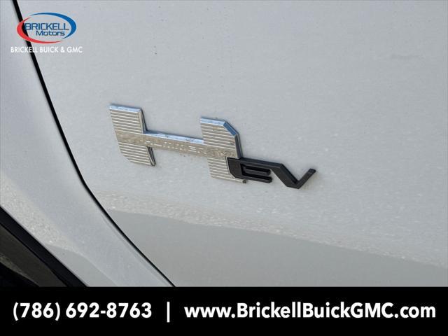 Photo of 2025 Interstellar White GMC HUMMER EV Pickup