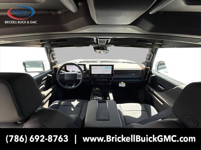 Photo of 2025 Interstellar White GMC HUMMER EV Pickup