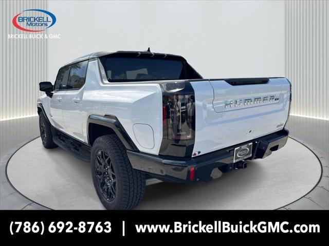 Photo of 2025 Interstellar White GMC HUMMER EV Pickup