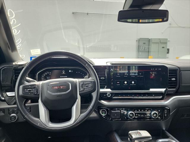 Photo of 2022 Onyx Black GMC Sierra 1500