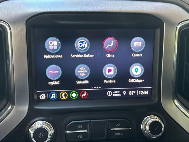Photo of 2023 Quicksilver Metallic GMC Sierra 2500