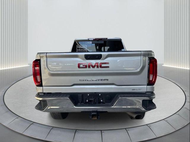 Photo of 2023 Quicksilver Metallic GMC Sierra 2500