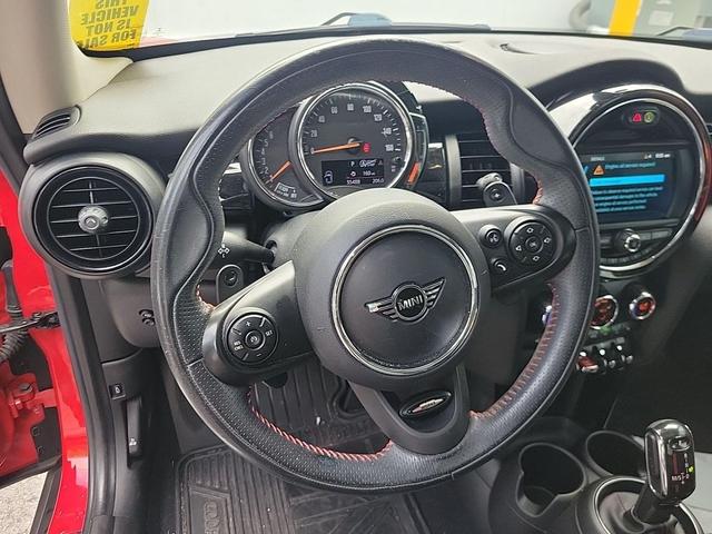 Photo of 2020 Chili Red MINI Hardtop