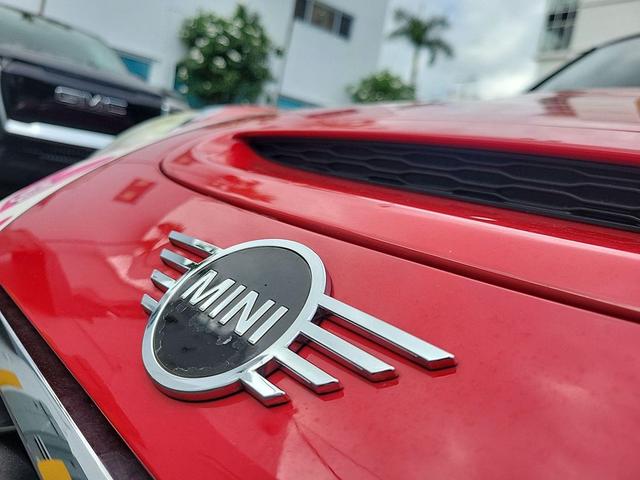 Photo of 2020 Chili Red MINI Hardtop