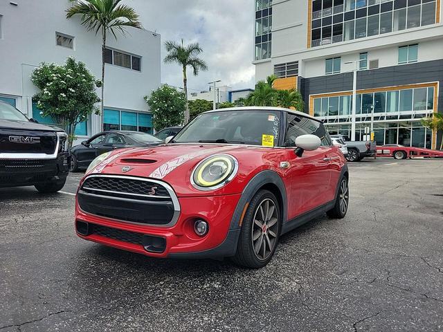 Photo of 2020 Chili Red MINI Hardtop