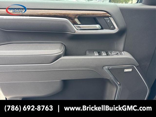 Photo of 2025 Onyx Black GMC Sierra 1500