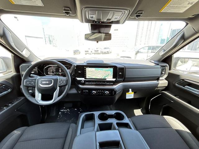 Photo of 2025 Summit White GMC Sierra 1500