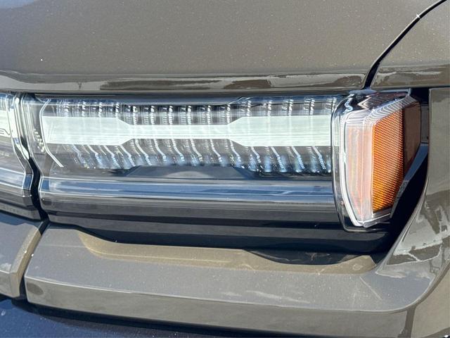 Photo of 2025 Deep Aurora Metallic (Dark Bronze) GMC HUMMER EV SUV
