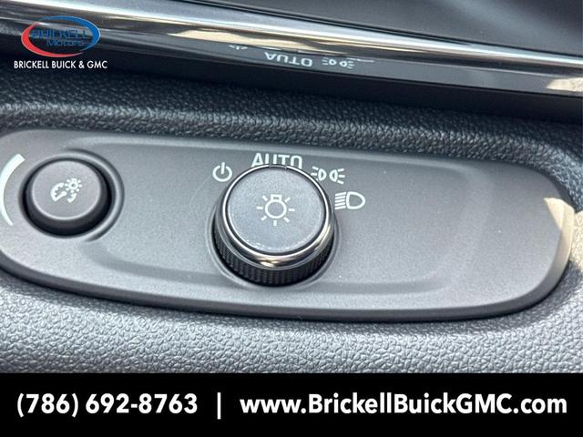 Photo of 2025 Ebony Twilight Metallic Buick Envista