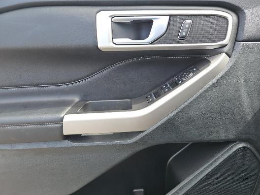Photo of 2023 Gray Metallic Ford Explorer
