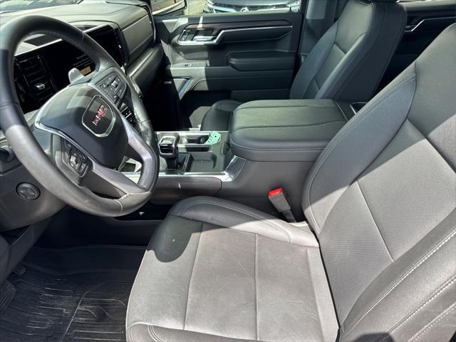 Photo of 2023 Onyx Black GMC Sierra 1500