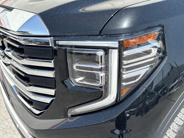 Photo of 2023 Onyx Black GMC Sierra 1500